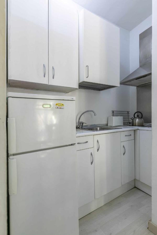 Acogedor Y Centrico Estudio Apartment Madrid Exterior photo